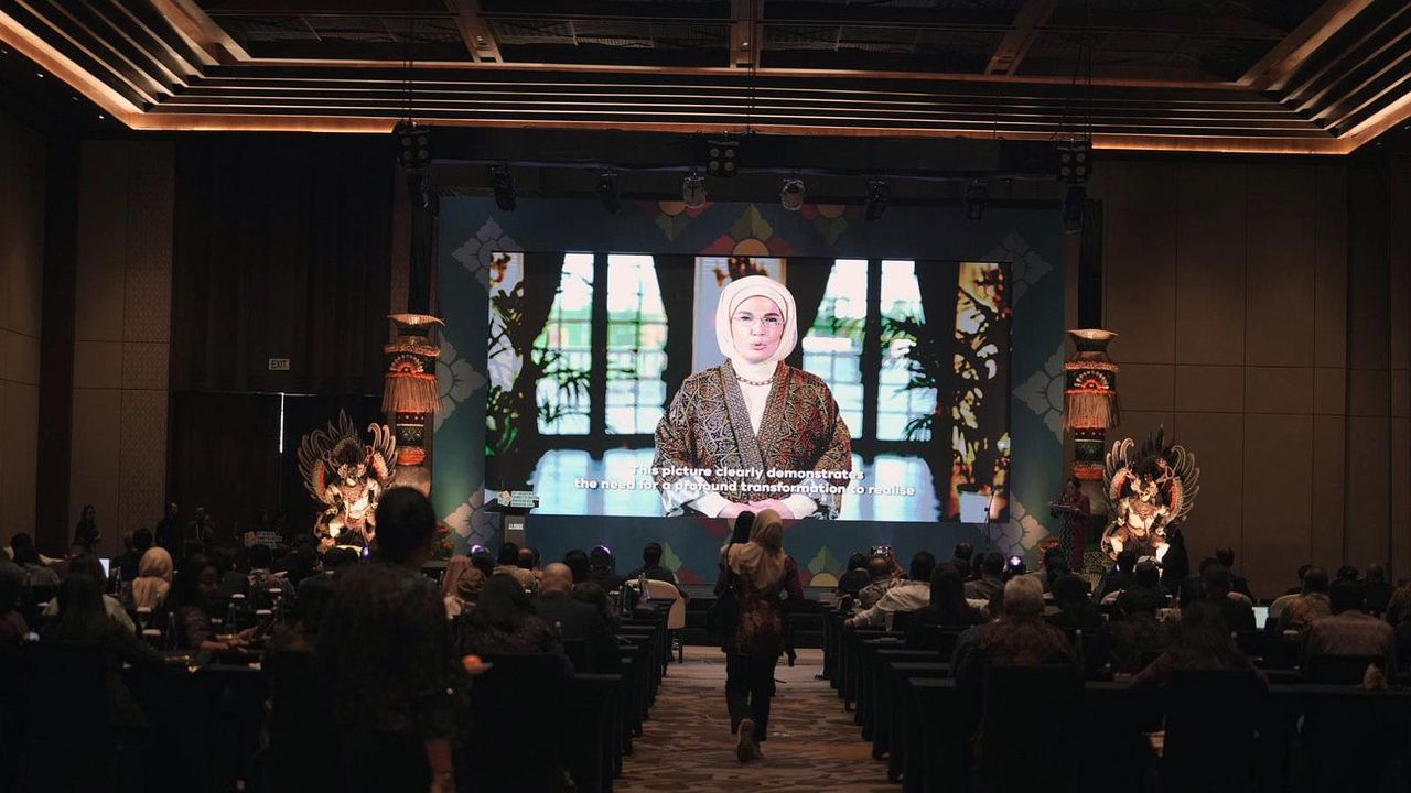 Emine Erdoğan 'Asya Pasifik Sıfır Atık Uluslararası Seminer Programı'na video mesaj gönderdi: