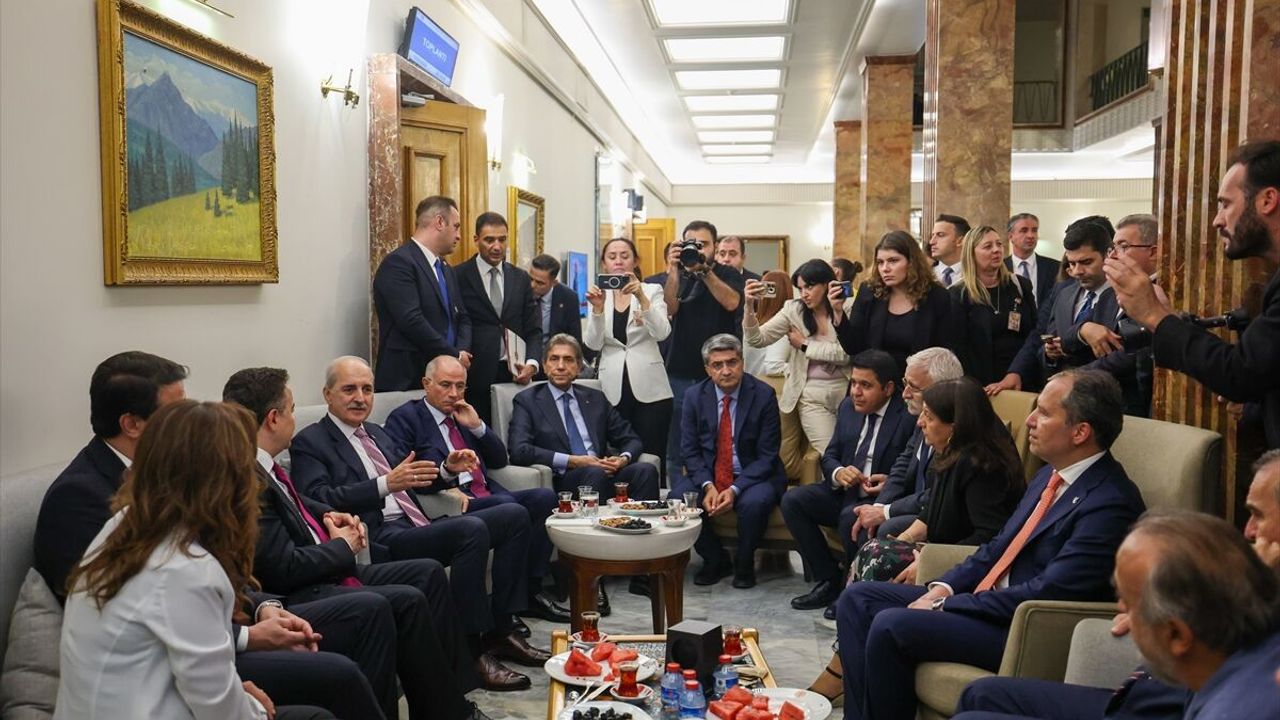 DEVA Partisi Genel Başkanı Babacan, Meclis'te soruları yanıtladı: