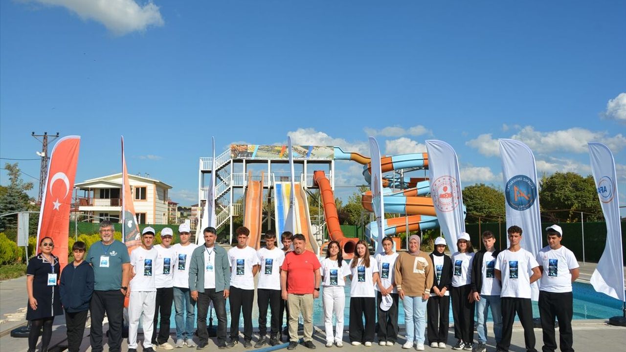 Bitlis'te uzaktan kumandalı su altı aracı eğitimi verildi