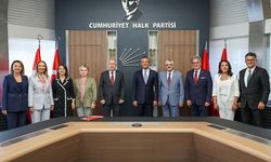 CHP Genel Başkanı Özel, Zafer Partisi Genel Başkanı Özdağ ile görüştü
