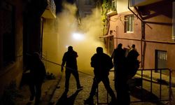 Fatih'te çöken iki katlı metruk binada arama çalışmaları tamamlandı