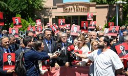 CHP'li milletvekilleri, TBMM'den Adalet Bakanlığına yürüdü
