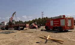 Hatay'da freni arızalanan vincin çarptığı park halindeki tırın sürücüsü öldü