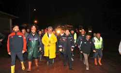 Kars'ta sel suları nedeniyle ev, ahır ve araçlar zarar gördü