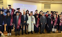 Anadolu Üniversitesi Köln'de mezuniyet töreni düzenledi