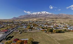 Bitlis'in doğal güzellikleri sonbahar renklerine büründü