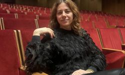 Mezzosoprano Deniz Uzun, İDSO ile AKM'de konser verdi