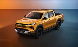 Yeni Hilux güçlenerek geliyor