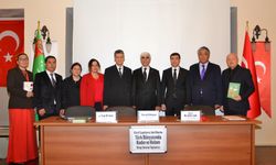 Türkmenistanlı şair Gozel Shagulyeva adına İstanbul'da program düzenlendi