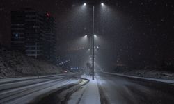 Ankara'nın yüksek kesimlerinde kar yağışı etkili oldu