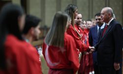 Cumhurbaşkanı Erdoğan, çeşitli branşlardan başarılı sporcuları kabul etti