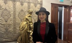 Sanat Deliorman, Beyoğlu Üç Horan Kilisesi'nde konser verdi