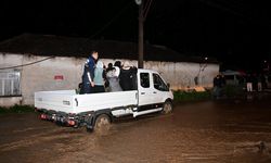 Manisa'da sağanak hayatı olumsuz etkiledi