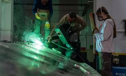 Meslek lisesinde üretilen elektrikli tekneyle karbon salımının azaltılması hedefleniyor