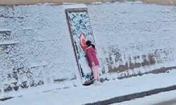 Minik Zeynep Ebrar Berk, bayrak sevgisiyle yürekleri ısıttı