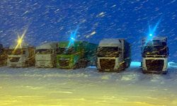 Türkgözü-Posof-Damal kara yolu zincirsiz ağır tonajlı araç trafiğine kapatıldı