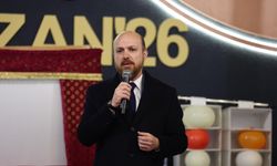 Bilal Erdoğan, AK Parti İstanbul İl Başkanlığı önünde kurulan ramazan etkinlik alanını ziyaret etti: