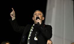 CHP Genel Başkanı Özel, partisinin Bakırköy mitingine katıldı