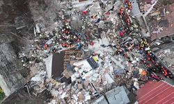 Fatih'te doğal gaz patlaması sonucu 2 bina çöktü