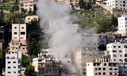 İsrail, işgal altındaki Batı Şeria'da Filistinli aileye ait bir evi yıktı