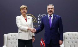 Dışişleri Bakanı Fidan, ADF marjında Letonya Dışişleri Bakanı Braze ile görüştü