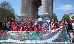 İtalya'daki Türkler 23 Nisan Ulusal Egemenlik ve Çocuk Bayramı için bir araya geldi