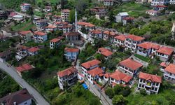 Trabzon'daki tarihi Orta Mahalle ziyaretçilerini bekliyor