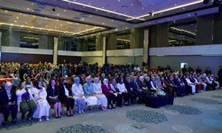 Emine Erdoğan, Şule Yüksel Şenler Vakfının 'Kursiyer ve Mezuniyet Buluşması'na katıldı: