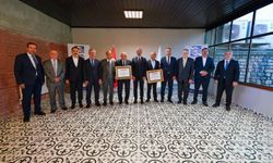 KARDEMİR'de Güleç'e ve Yolbulan'a onursal başkanlık ünvanları verildi