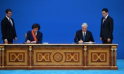 Kazakistan ile Gürcistan arasında stratejik ortaklık kurulmasına ilişkin bildiri imzalandı