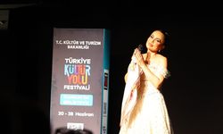 Samsun'da 'Ozanların İzinde, Aşıkların Yolunda' konseri sanatseverlerle buluştu