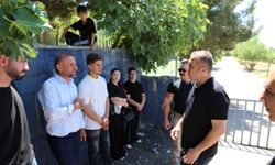 Şırnak'ta polis ekipleri AYT'ye geç kalan 12 öğrenciyi okullara yetiştirdi