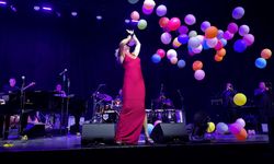 Pink Martini, İstanbul'da müzikseverlerle buluştu