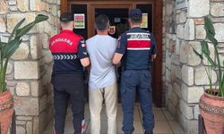 Antalya'da araç ve 2 iş yerini kundaklayan şüpheli yakalandı