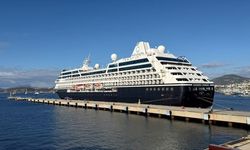 'Azamara Onward' kruvaziyeri Bodrum'a 664 turist getirdi