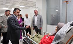 Bursa Büyükşehir Belediye Başkan Vekili Biba, Manisa'daki kazada yaralanan vatandaşları ziyaret etti