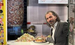 Dünyanın ilk bal mumu döneri Berlin'de sergileniyor