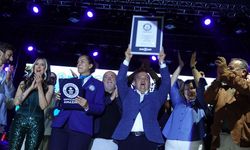 Edremit'te 'En Büyük Zeytinyağı Tadım Etkinliği' Guinness Dünya Rekoru kırıldı