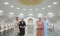 Emine Erdoğan, Özbekistan'da İmam Buhari Türbesi'ni ziyaret etti