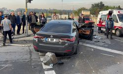 Eyüpsultan'da iki otomobilin çarpıştığı kazada 4 kişi yaralandı