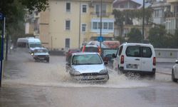 Fethiye'de sağanak hayatı olumsuz etkiledi