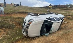 Giresun'da geri manevra yaparken devrilen kamyonetteki 4 kişi yaralandı