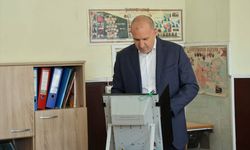 GÜNCELLEME 2 - Bulgaristan'da cumhurbaşkanı seçimi için oy kullanma işlemi başladı