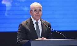 Hazine ve Maliye Bakanı Şimşek, Ekonomi ve Finansta Milli Vizyon Zirvesi'nde konuştu: