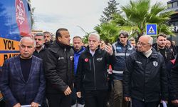 İstanbul Valisi Gül, selden etkilenen Şile'de incelemelerde bulundu: