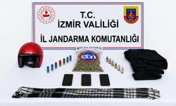 İzmir'de iki araca ateş eden 2 şüpheli tutuklandı