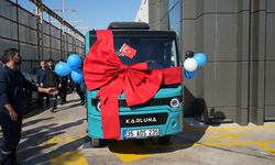 İzmir'de üretilen elektrikli hafif ticari araç trafiğe çıktı
