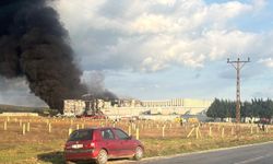 Kırklareli'nde ilaç fabrikasında çıkan yangına müdahale ediliyor