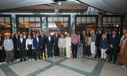 Koç Holding A Milli Kadın Voleybol Takımı'nı ağırladı