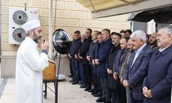 Kocaeli'de sele kapılarak hayatını kaybeden eski muhtarın cenazesi toprağa verildi